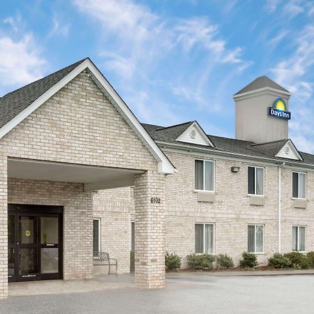 Days Inn By Wyndham Greensboro Nc Kültér fotó