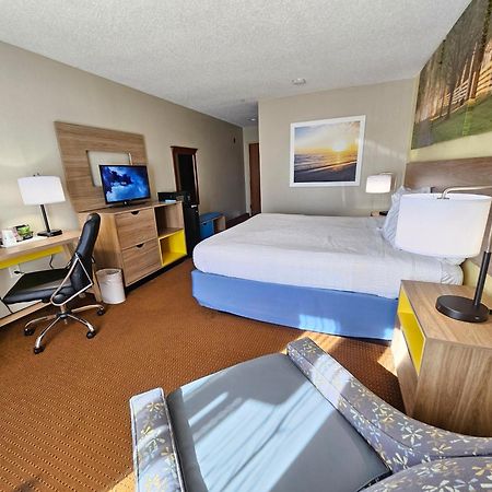 Days Inn By Wyndham Greensboro Nc Kültér fotó