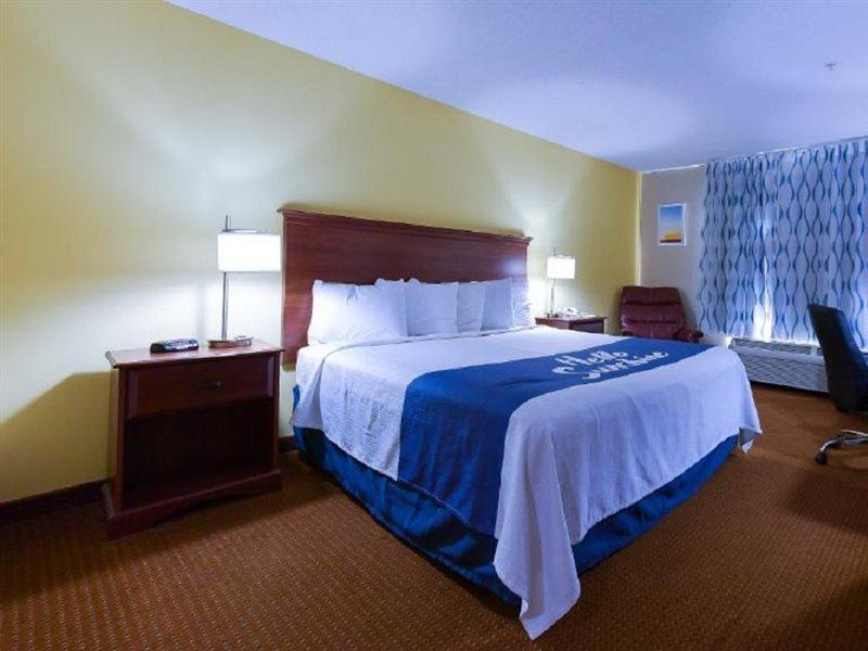 Days Inn By Wyndham Greensboro Nc Kültér fotó