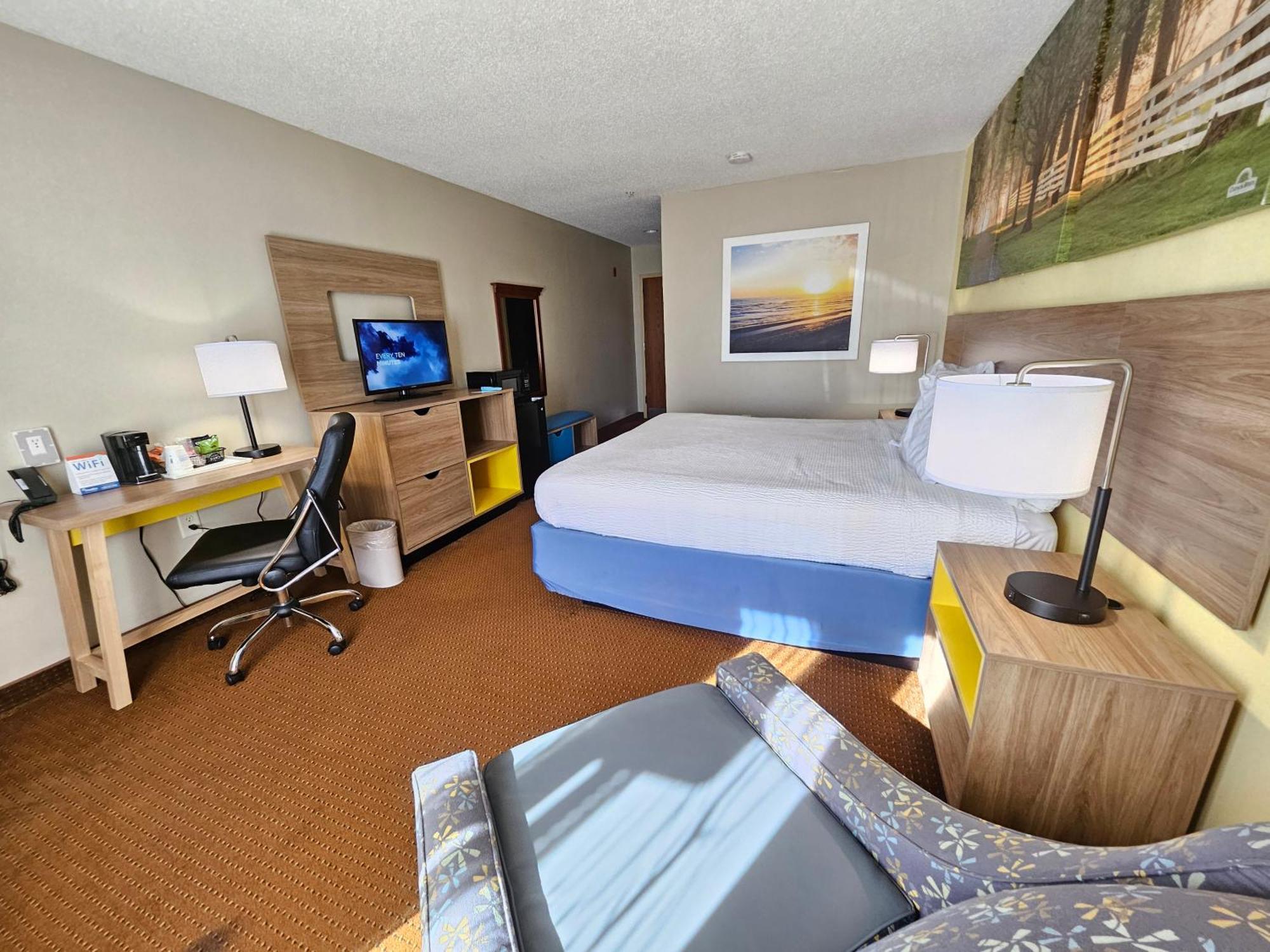 Days Inn By Wyndham Greensboro Nc Kültér fotó