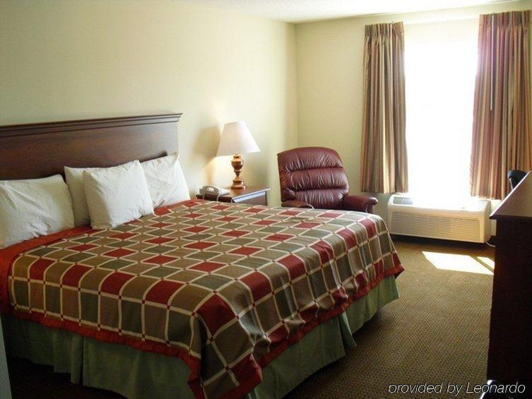 Days Inn By Wyndham Greensboro Nc Szoba fotó