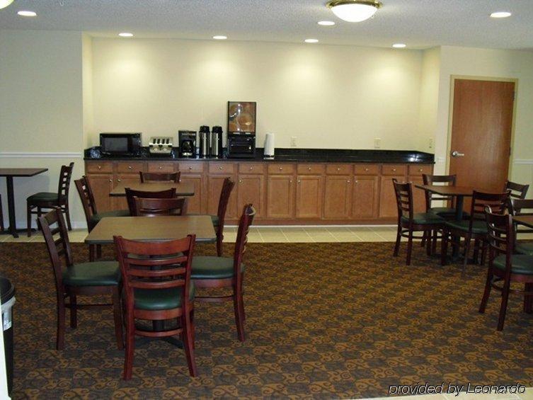 Days Inn By Wyndham Greensboro Nc Étterem fotó